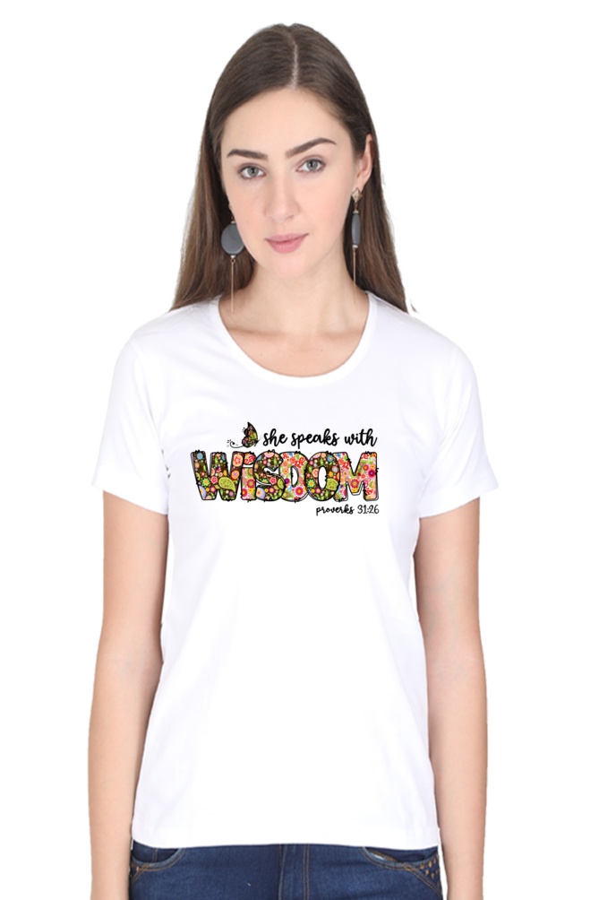 She speaks with wisdom, Women's t-shirt