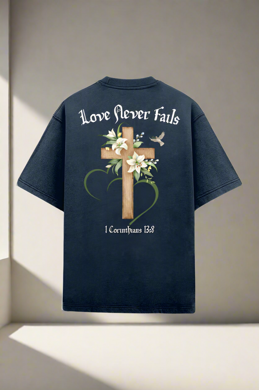 Love never fails, Acid washed Over sized t-shirt