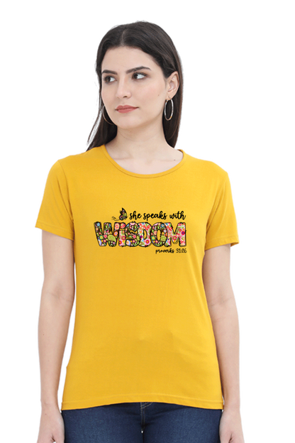 She speaks with wisdom, Women's t-shirt